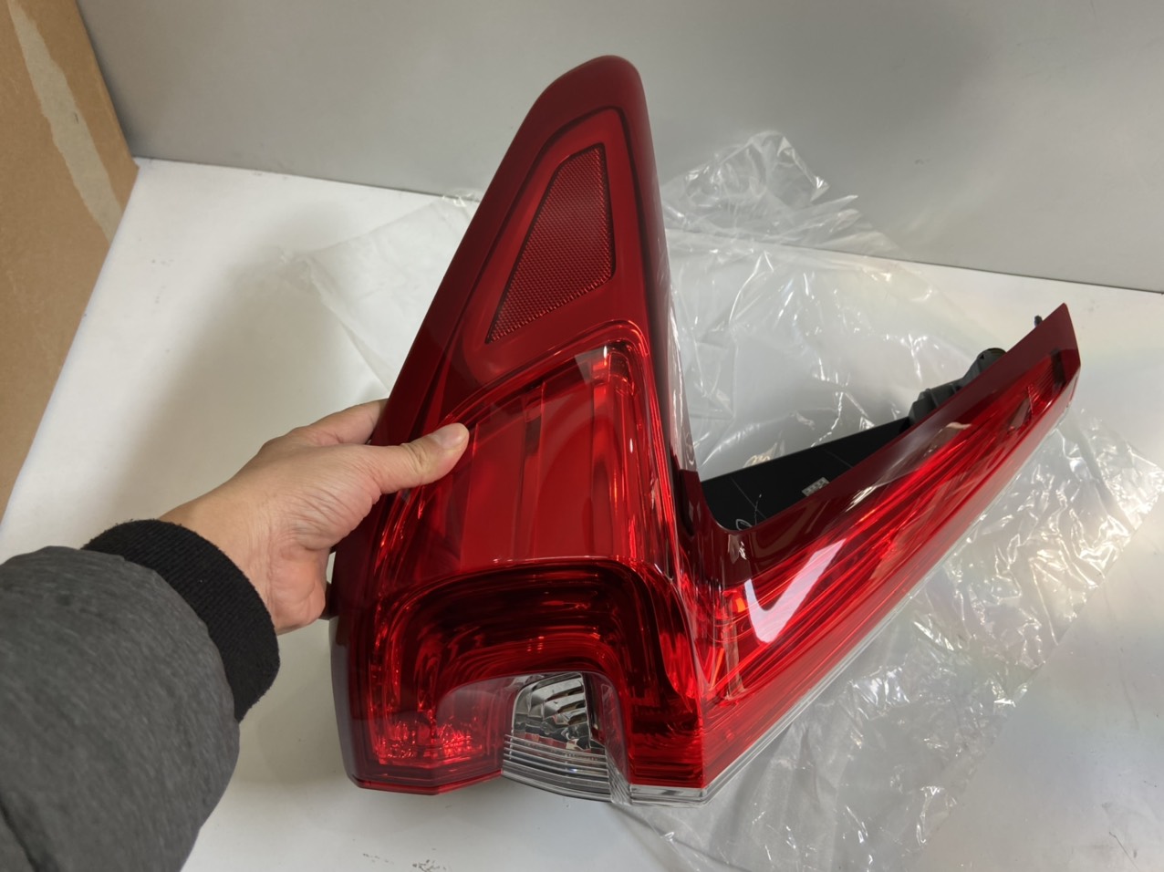 Đèn hậu bên lái xe honda CRV 2018-2021